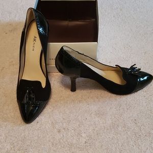 Anne Klein pumps